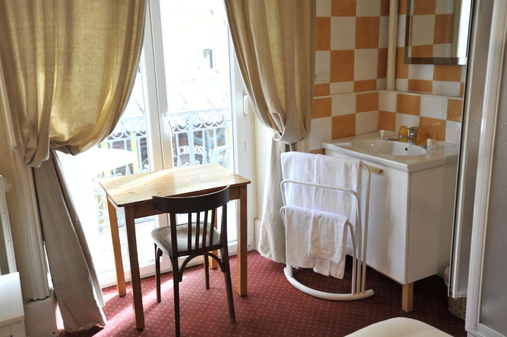 Hotel Les Celestins Vals-les-Bains Pokoj fotografie