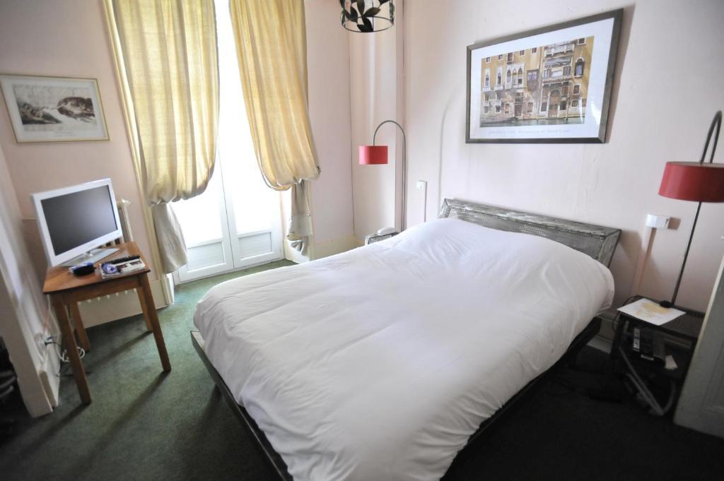 Hotel Les Celestins Vals-les-Bains Pokoj fotografie
